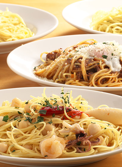 パスタを食べる